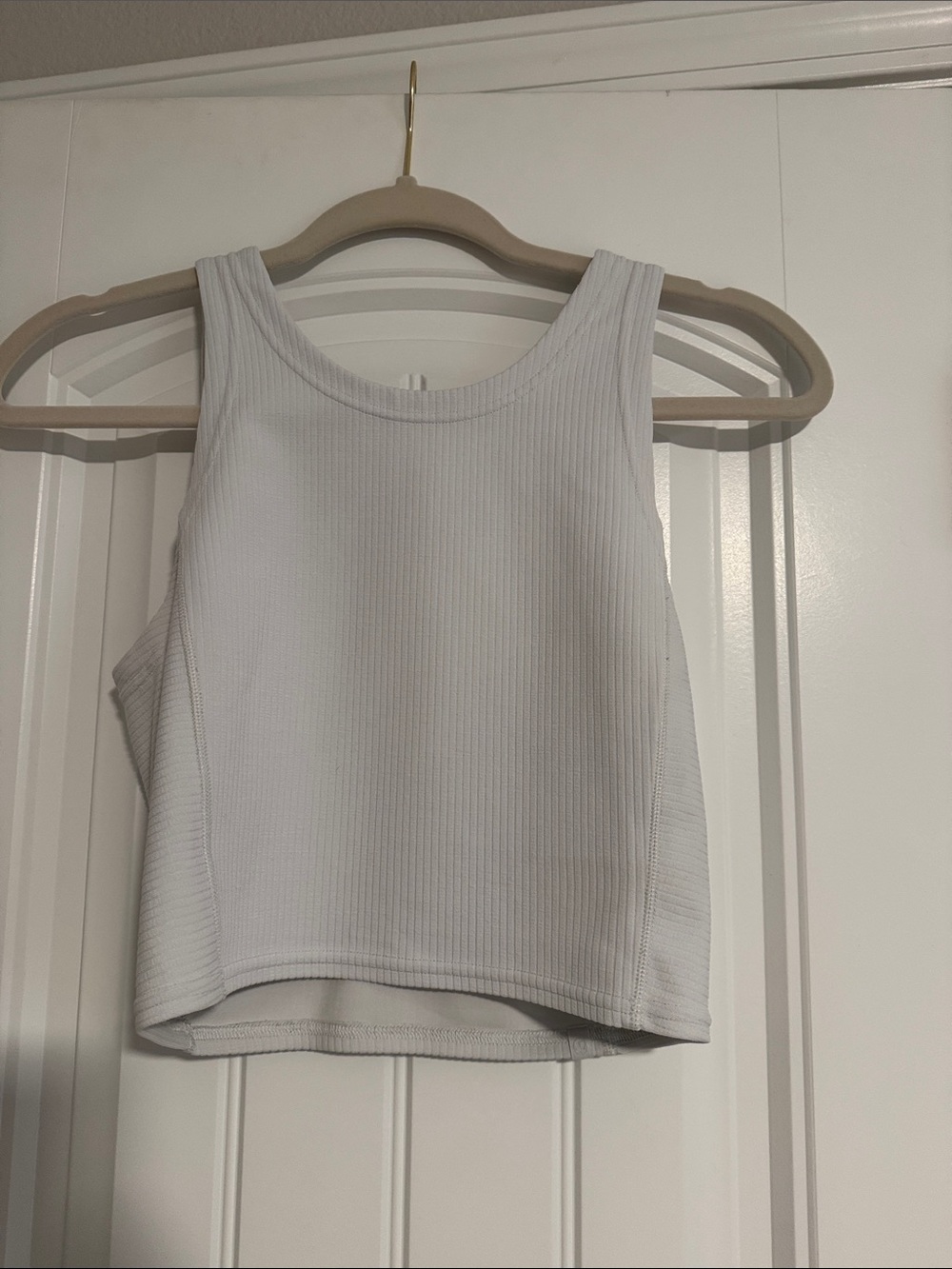 lululemon athletica White Ribbed Cropped Tank